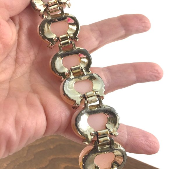 Vintage SIGNED Leru Pale Pink Opalescent Moon Glow Lucite Cabochon Thermoset Bra - Picture 6 of 6